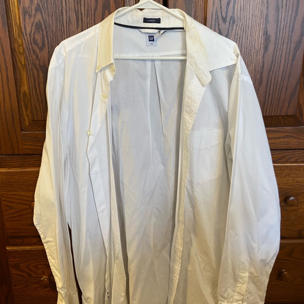 GAP Classic white dress shirt